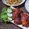 Sepiring ayam bakar pedas manis. (Liputan6.com/IG/byviszaj)