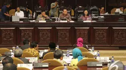 Suasana rapat penyampaikan Ikhtisar hasil pemeriksaan BPK semester I Tahun 2014, Jakarta, Jumat (5/12/2014). (Liputan6/Andrian M Tunay) 