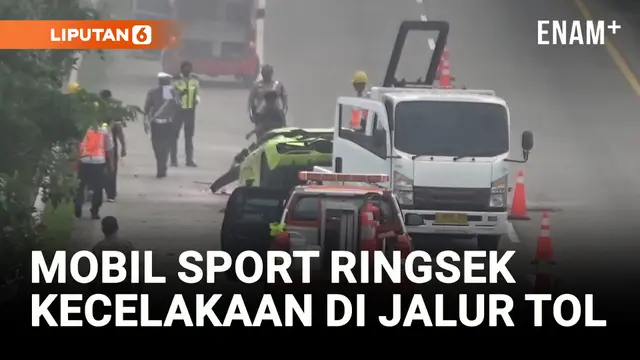 VIDEO: Mobil Sport Kecelakaan di Jalur Tol Jombang-Mojokerto