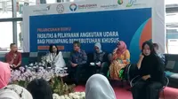 Ombudsman Republik Indonesia menyatakan dua Bandara usungan PT Angkasa Pura II (Persero) telah ramah lingkungan bagi pengguna jasa disabilitas.