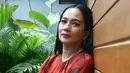 Boneka sendiri dibuat Sheila Majid setelah 13 tahun vakum menelurkan album musik. Saat berbincang dengan Bintang.com di hotel Gran Melia, Jakarta Selatan, ia menjelaskan tentang proses pembuatan album barunya tersebut. (Nurwahyunan/Bintang.com)