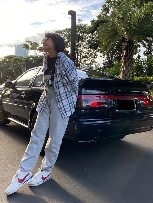 7 Potret Cinta Kuya Bersama Mobil Sport Kesayangan, Mirip Dalam Anime Initial D