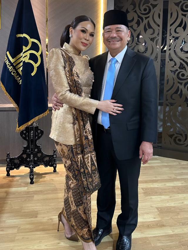 Tampilan Srikandi Keluarga Otto Hasibuan saat Pelantikan Wakil Menteri dari Istri, Putrinya, hingga Jessica Mila.
