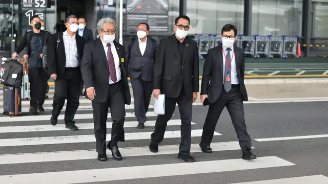 Menteri Perhubungan Budi Karya Sumadi terbang ke Jepang guna membahas percepatan penyelesaian proyek transportasi. Ia bertemu dengan pihak pemerintah Jepang dan sektor swasta.