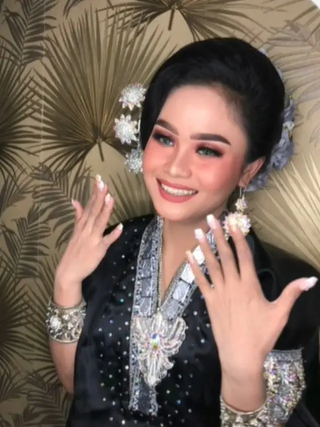 Ingat Cewek Viral Nyanyi 'Pergilah Kasih'?, Kini Sudah Menikah Bikin Baper Netizen