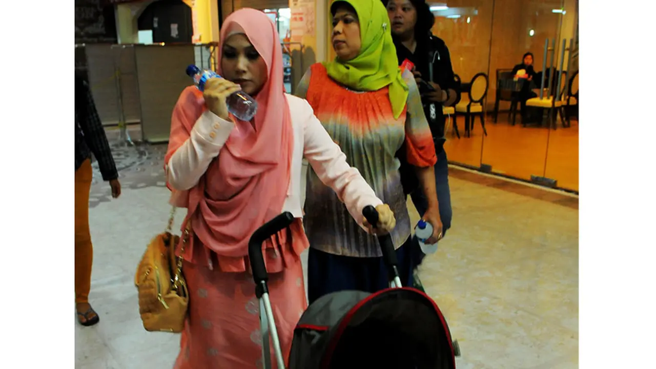 Ini Nama Anak Puput Melati dan Ustad Guntur Bumi