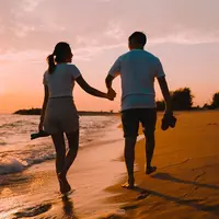 ilustrasi pasangan romantis cinta/APIWAN BORRIKONRATCHATA/Shutterstock