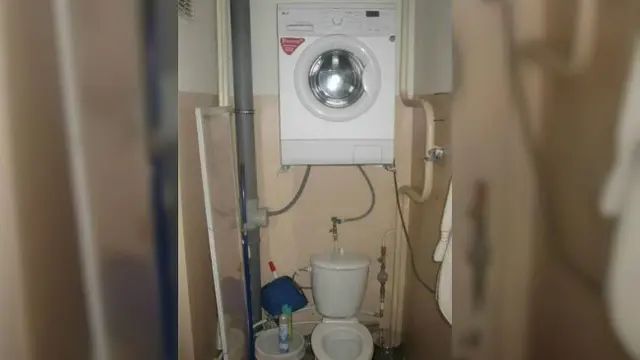 Tak perlu menciptakan barang-barang yang rumit, ada juga lho orang-orang yang menciptakan penemuan baru dari benda-benda yang sederhana.