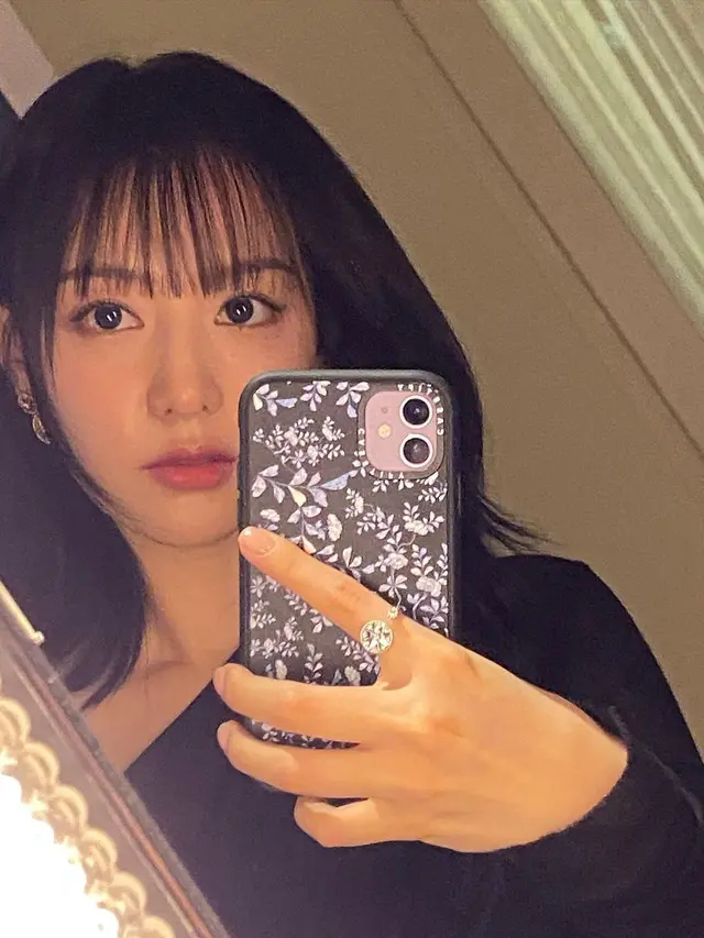 6 Potret Kim Ji Won dengan Rambut Baru Jelang Fan Meeting di Indonesia, Dongkrak Visual yang Makin Menawan