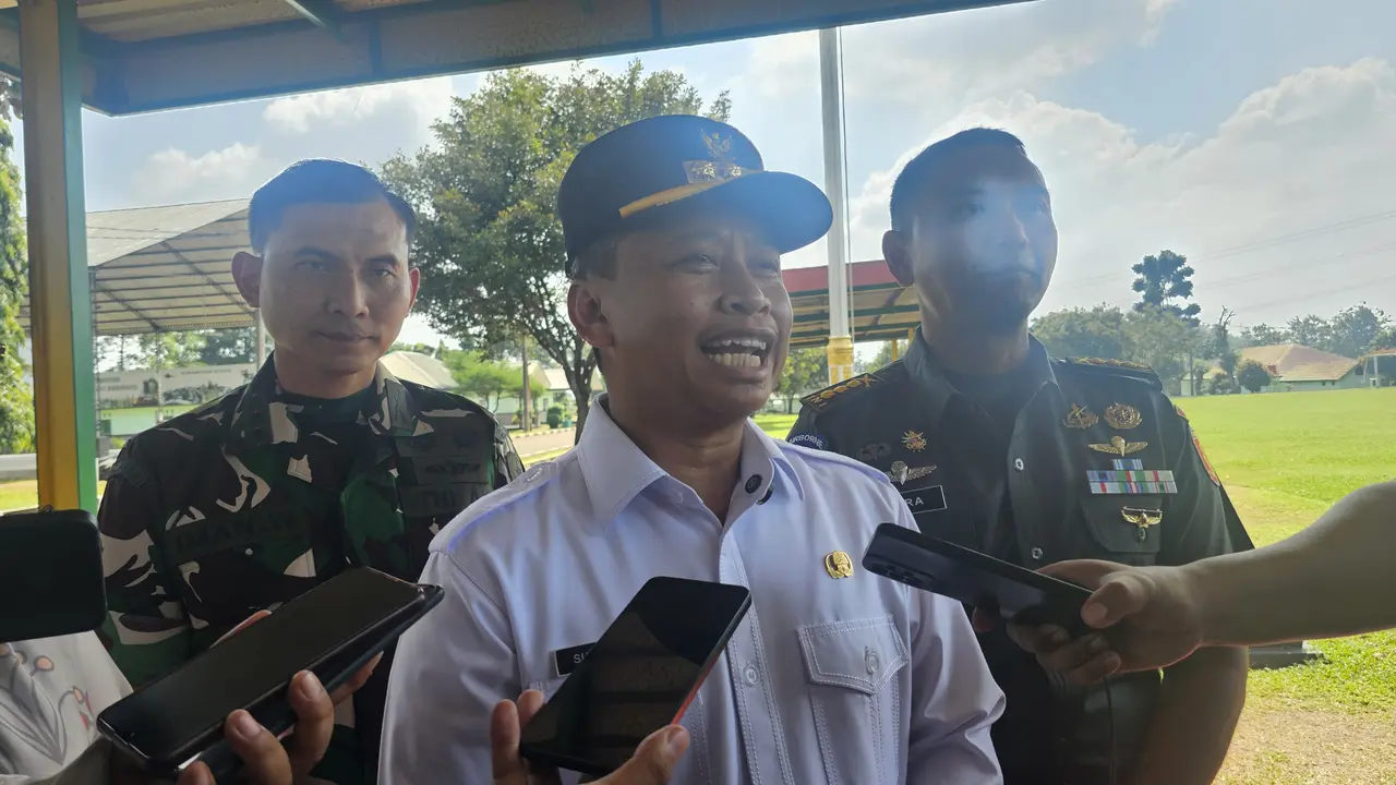 Wali Kota Depok, Supian Suri saat ditemui usai melakukan pengecekan barak untuk pendidikan karakter di Markas Divisi 1 Kostrad, Depok.