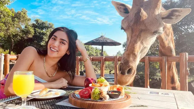 7 Potret Liburan Jessica Iskandar dan Vincent Varhaag di Bromo, Curi Perhatian