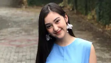 Intip Gaya 8 Artis Cantik Indonesia Dengan Rambut Panjangnya Entertainment Fimela Com