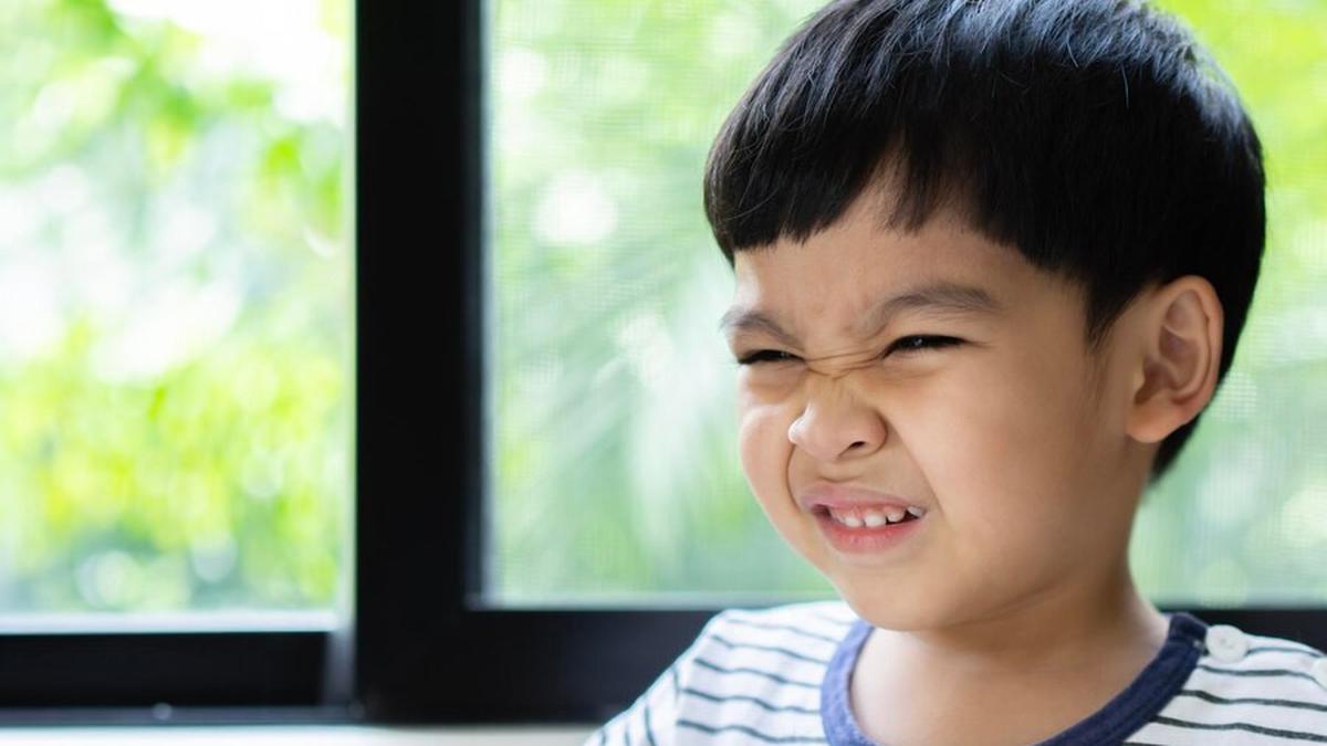 Kerap Tidak Disadari Orangtua, Kenali Ciri-Ciri Anak dengan Mata Minus