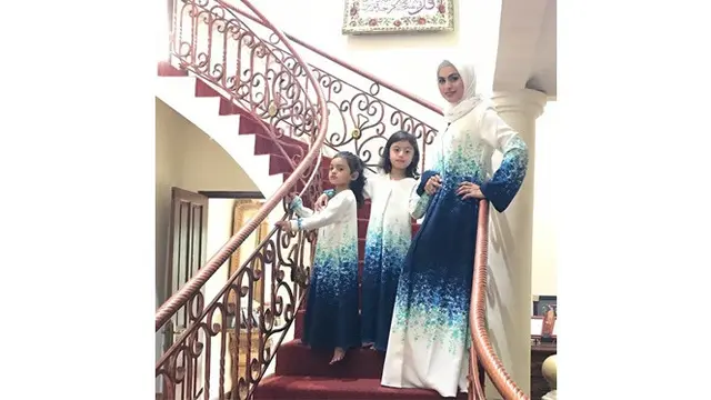 5 Gaya Asha Shara Saat Bareng Anak, Mesra dan Kompak