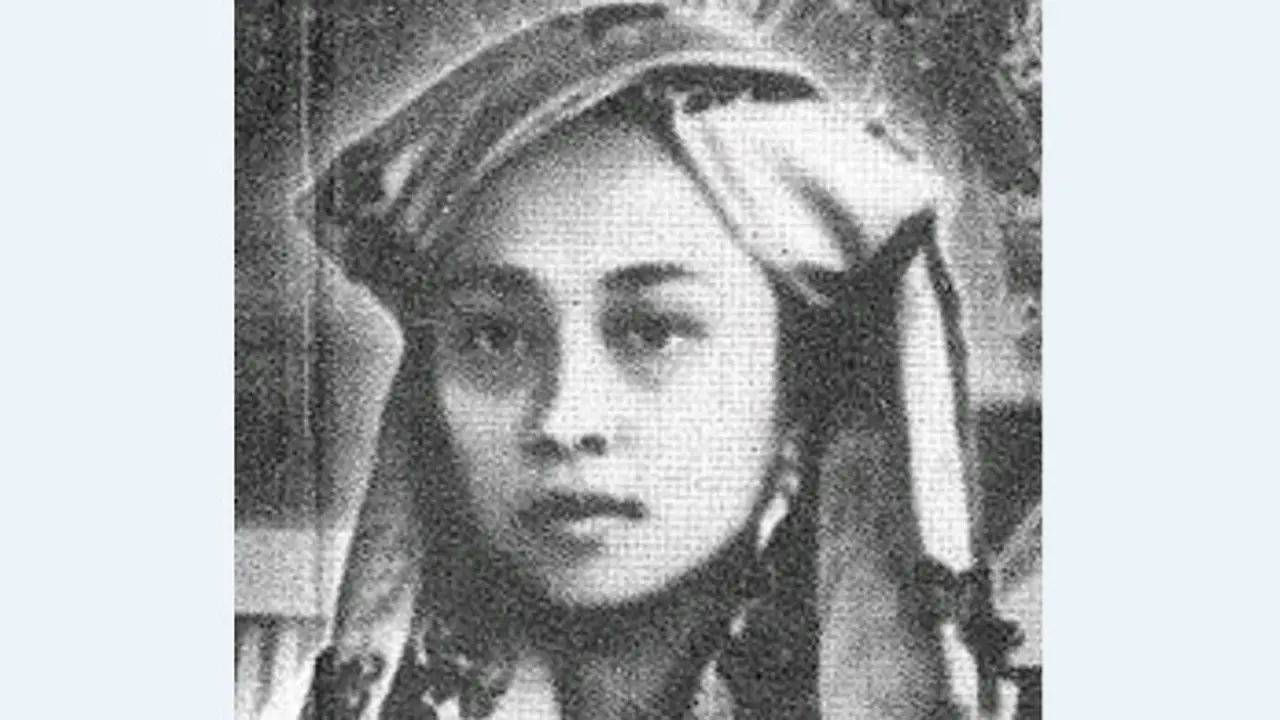 Wartawan Perempuan Roehana Koeddoes