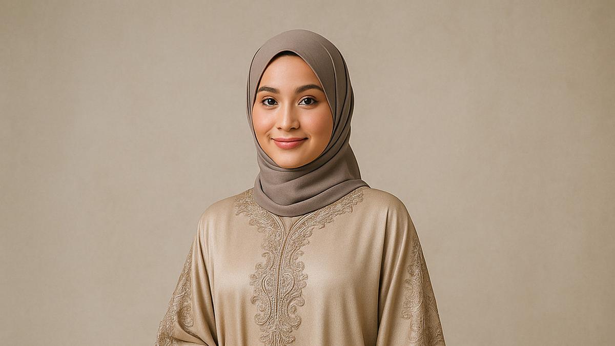 8 Model Kaftan Muslim Modern Buat Lamaran Biar Tampil Percaya Diri di Depan Keluarga Besar Pasangan
