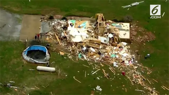 Badai tornado melanda kota Tennessee dan Kentucky AS. Lima orang tewas atas insiden tersebut.