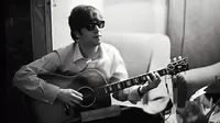 Ini Dia Daftar Kenakalan John Lennon