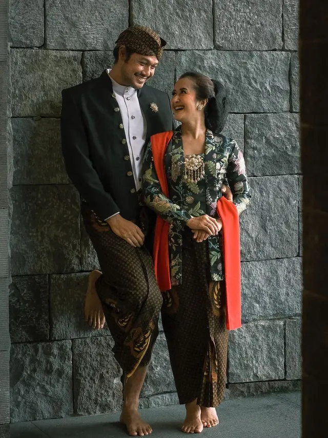Dwi Sasono dan Widi Mulia