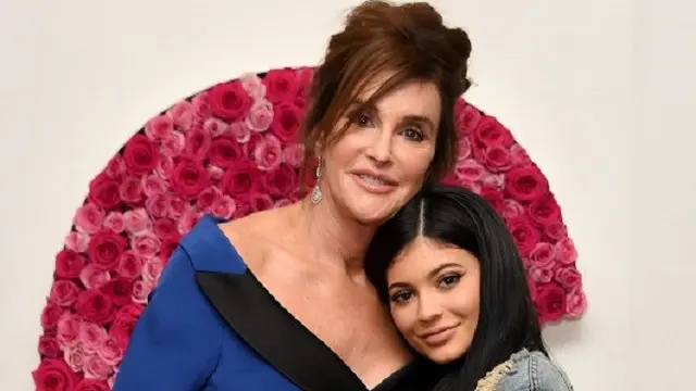 [Bintang] Kylie Jenner