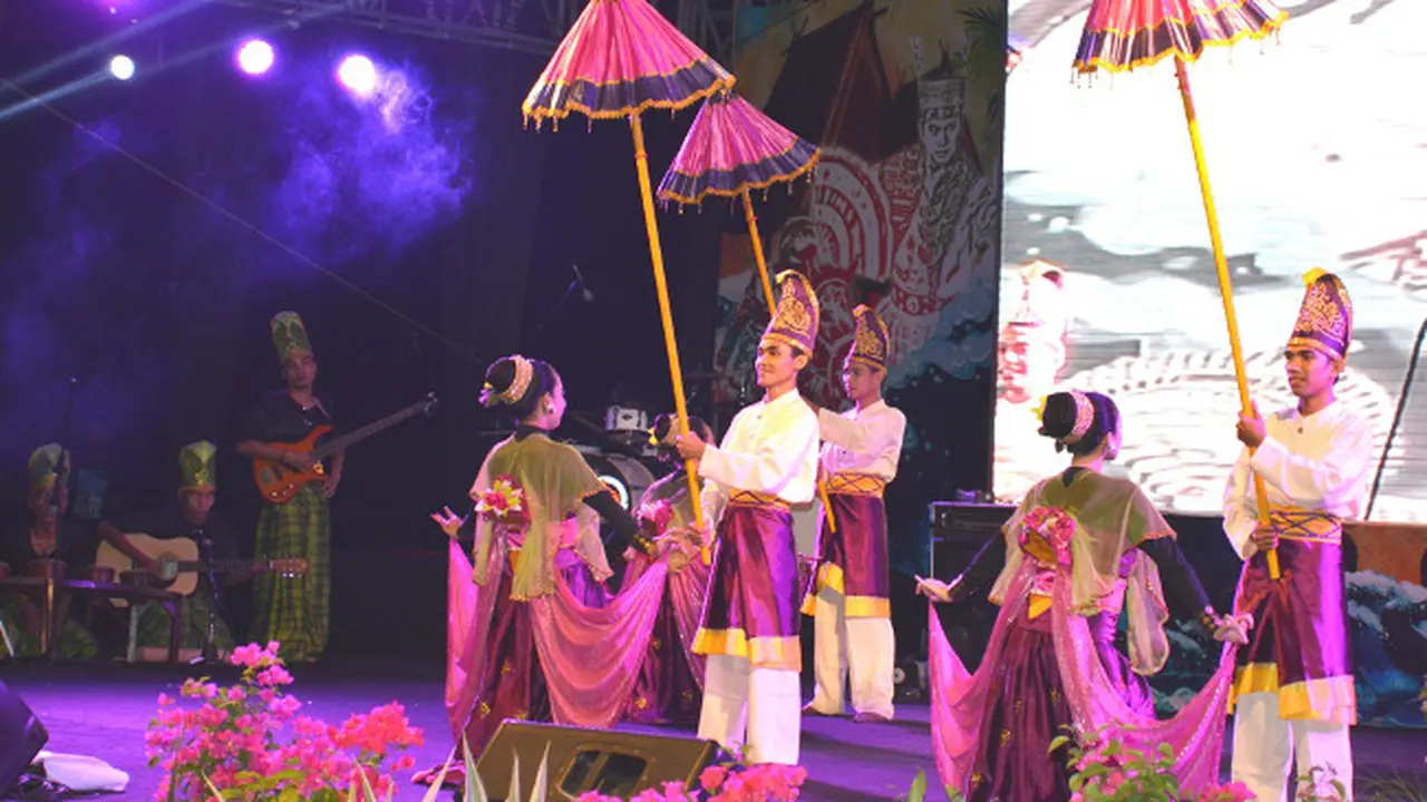 Bulan Budaya Lombok Sumbawa 2015 2