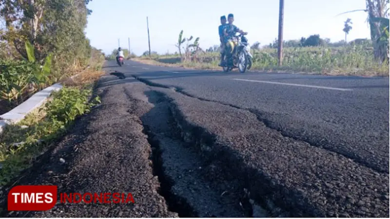 Habiskan 8,9 Miliar, Jalan Bandaran-Groom Pamekasan Sudah Rusak