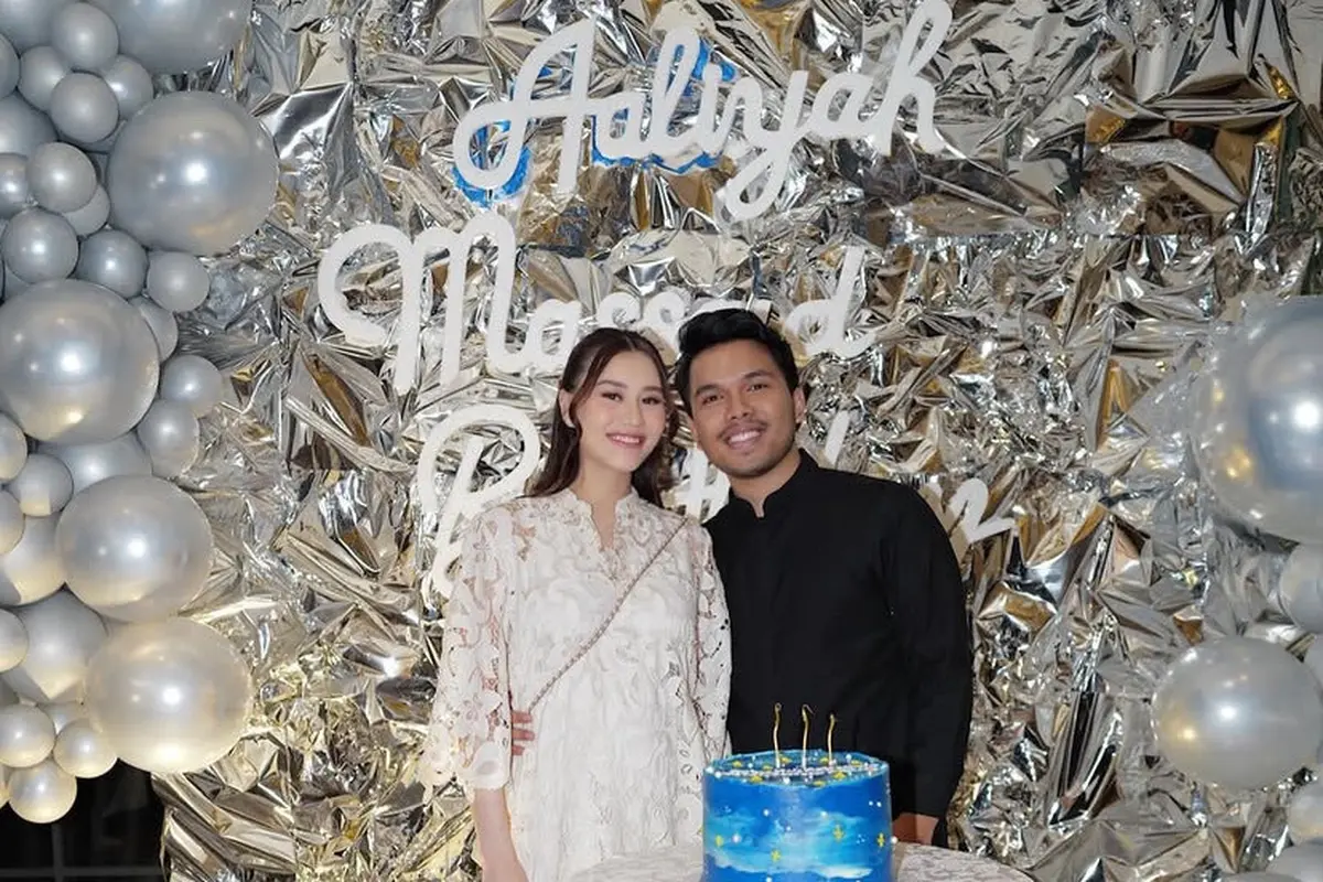 Ulang Tahun Aaliyah Massaid ke-23