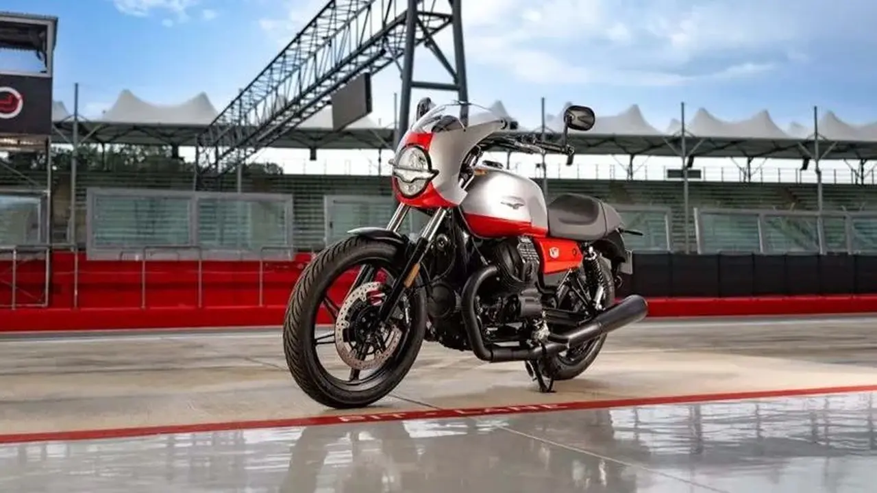Moto Guzzi V7 Stone Corsa