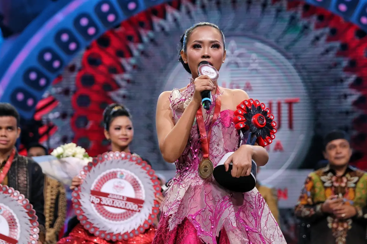 [Bintang] Selfi Juara Liga Dangdut Indonesia