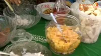 [VIDEO] Bongko Kopyor, Takjil Khas Desa Campur Rejo Gresik