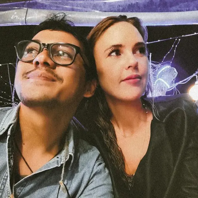 2 Tahun Kepergian Ria Irawan, Ini 5 Potret Sang Suami Mendiang Bareng Kekasih Baru