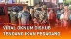 Insiden cek-cok terekam kamera warga dan viral di media sosial. Disebut terjadi di Pasar Mardika Ambon Rabu (30/3/2022) pagi. Seorang oknum petugas Dinas Perhubungan memarahi pedagang ikan hingga menendang dagangannya.