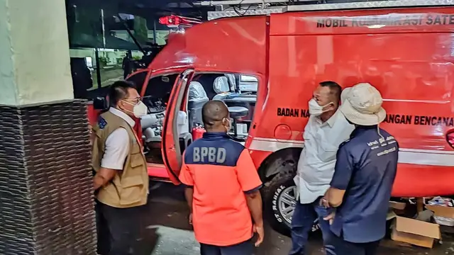BNPB memfasilitas mobil komunikasi teknologi satelit untuk mempermudah komunikasi Satgas Protokol Kesehatan selama PON XX Papua (Dok. BNPB)