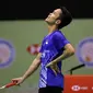 Tunggal putra Indonesia Anthony Sinisuka Ginting tampak kecewa setelah kalah dari wakil tuan rumah Lee Cheuk Yiu di final Hong Kong Open 2019, Minggu (17/11/2019). (PBSI)