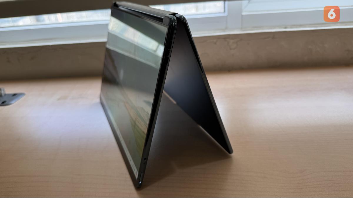 Lenovo Perkenalkan Laptop AI Yoga Pro 9i Aura dan IdeaPad Slim 3x di MWC 2025