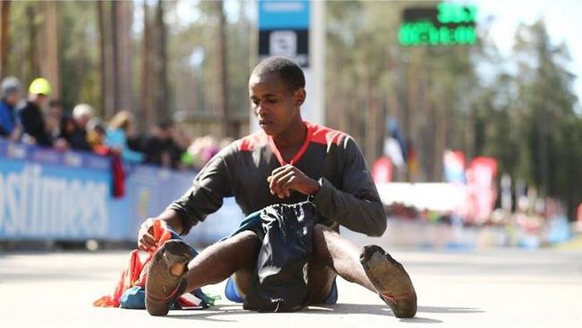 Ibrahim Mukunga Wachira (odditycentral.com)