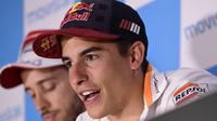 Pembalap Repsol Honda, Marc Marquez bicara soal kembalinya Valentino Rossi pada MotoGP Aragon 2017. (JAVIER SORIANO / AFP)