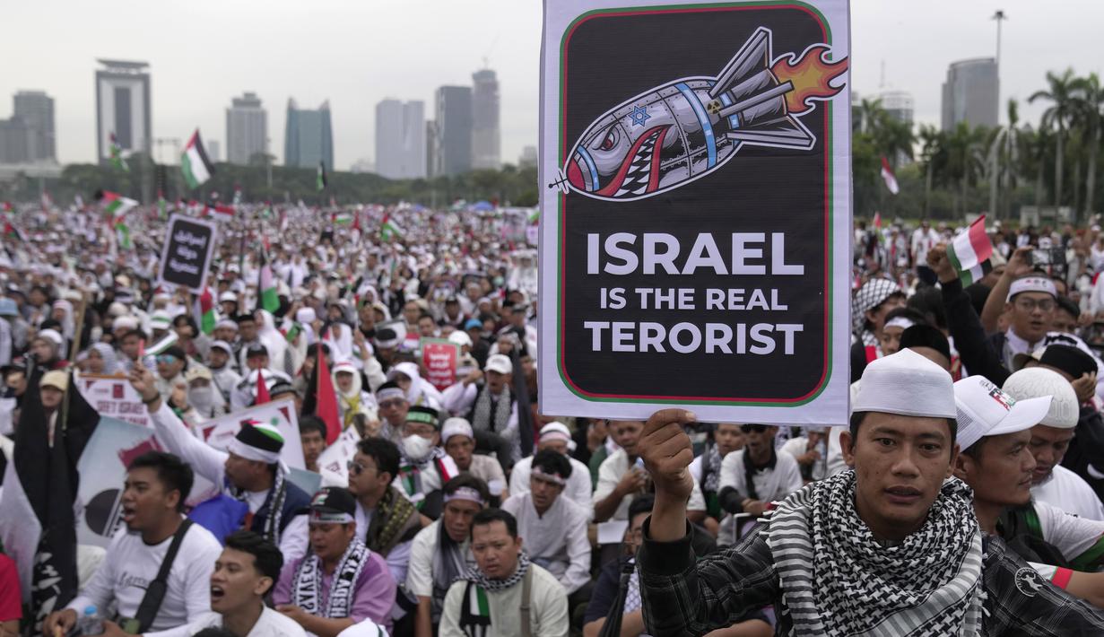 Seruan dukungan tersebut menyusul tindakan kekejaman Israel yang menewaskan ribuan jiwa rakyat Palestina. (AP Photo/Dita Alangkara)