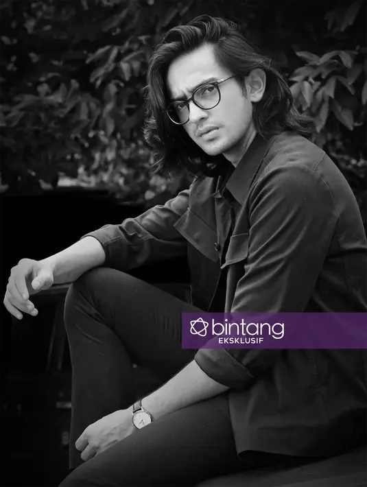 Foto-foto dan wawancara eksklusif Omar Daniel dengan Bintang.com beberapa waktu lalu. Foto: Adrian Putra, Digital Imaging: Muhammad Iqbal Nurfajri.