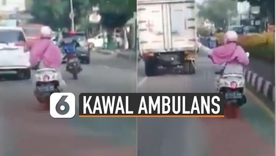 VIDEO: Salut! Emak-Emak Pemotor Bantu Kawal Ambulans