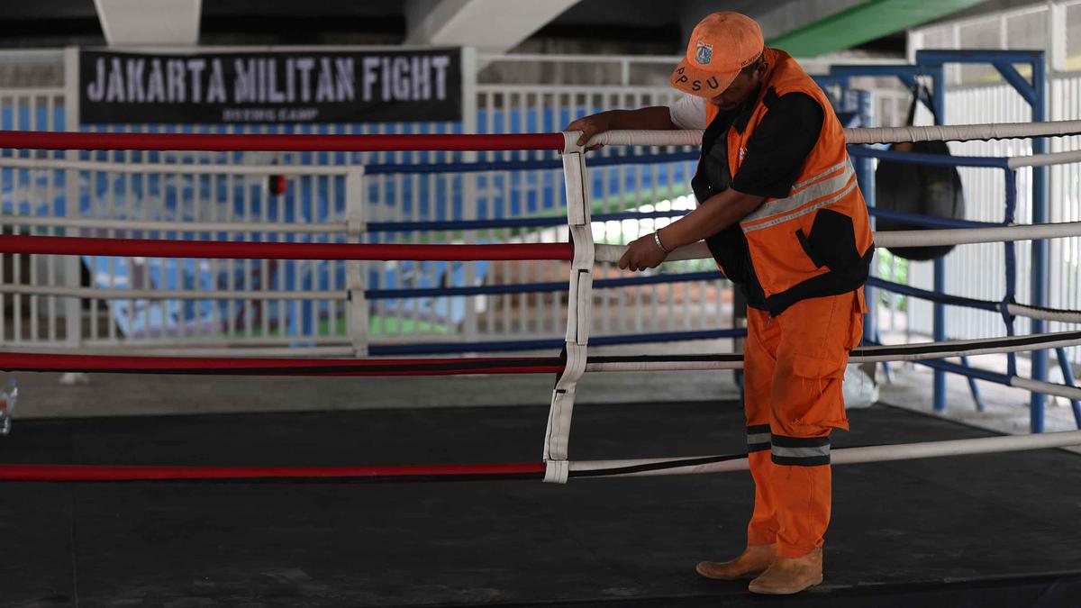 Cegah Tawuran, Pemkot Jakarta Timur Sediakan Ring Tinju di Kolong Flyover Pasar Rebo