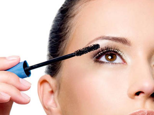 Tambah Koleksi Makeup Kamu Dengan Maskara Unik Ini Beauty Fimela Com