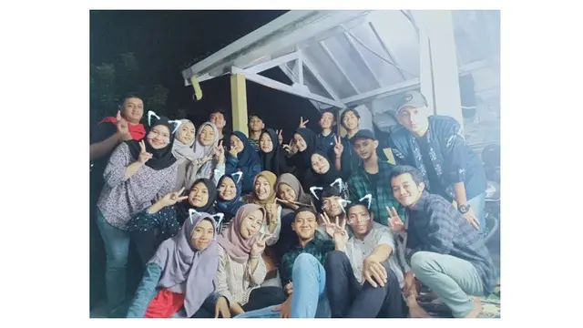 Foto Netizen Saat Enggak Sengaja Pakai Filter Ini Bikin Senyum-senyum