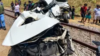 Kereta Ijen Ekspress Tabrak Fortuner hingga Terseret 750 Meter, Sopir Tewas