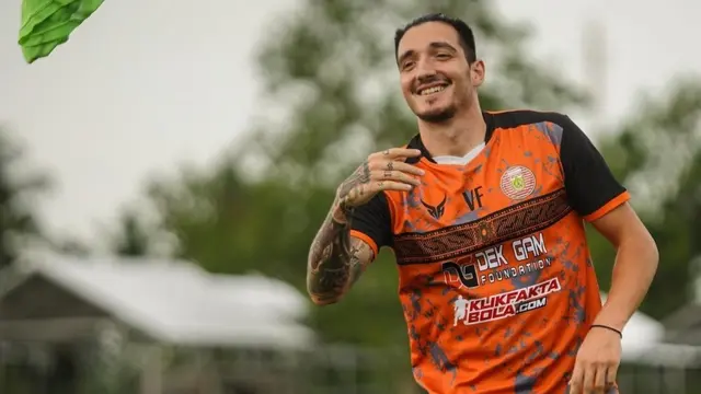 Leo Lelis - Persiraja Banda Aceh