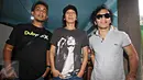 Personel Grup Band Slank seusai menjalani tes HIV di Jakarta, Selasa (8/12). Kegiatan tersebut diadakan sebagai bentuk kepedulian Slank bersama Slankers dalam peringatan hari AIDS sedunia. (Liputan6.com/Immanuel Antonius)