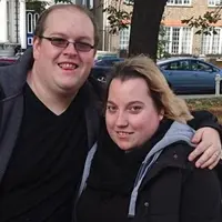 Crystal Duke dan Terry membuat sebuah boneka tiruan bayi setelah mereka didiagnosa hampir mustahil memiliki anak. (Foto: dailymail.co.uk)