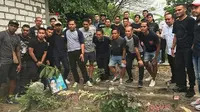 Cerita Pesepak Bola Indonesia Ziarah ke Makam Choirul Huda