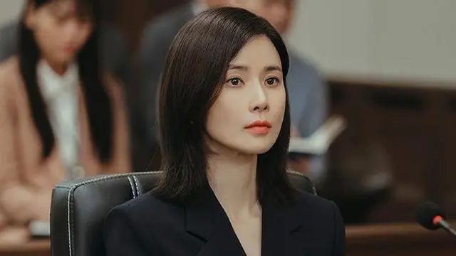 10 Inspirasi Gaya Rambut WFO ala Aktris Kdrama, Tampil Rapi Sepanjang Hari Tanpa Banyak Usaha (7)