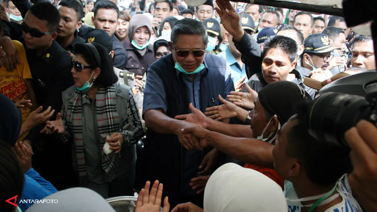 sby-tenda-pengungsi-140217c.jpg